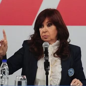 cristina-kirchner-en-el-acto___raGIay1c0_340x340__1