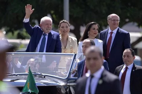 684741-48458-lula-2520caravana-2520brasil
