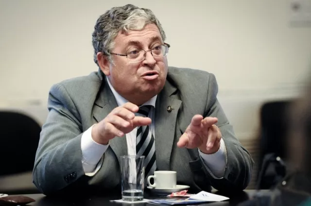 luis cosentini
