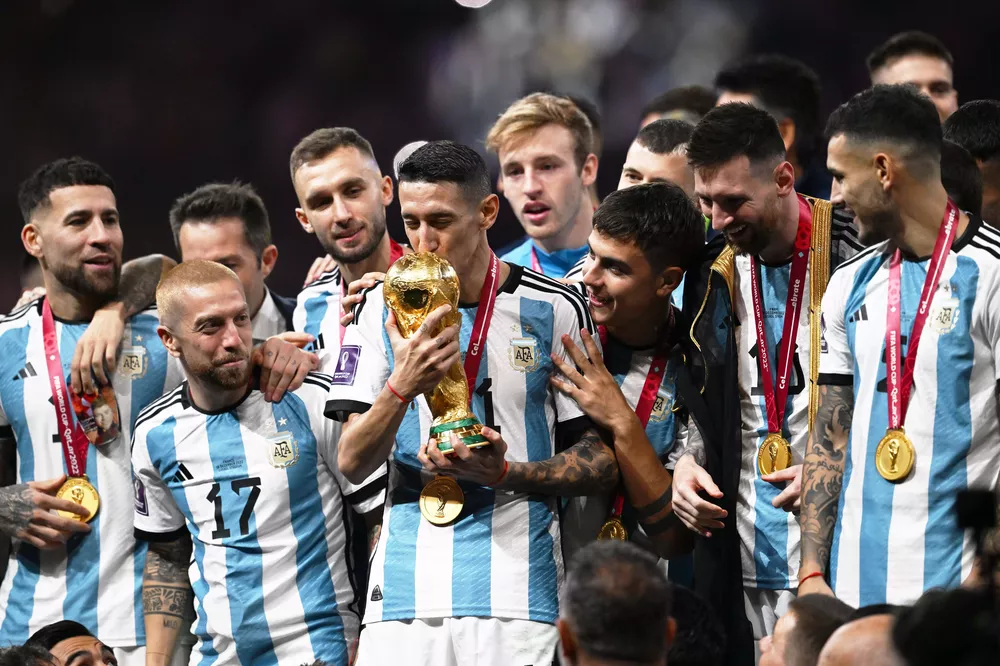 argentina-de-la-mano-de-l_937439