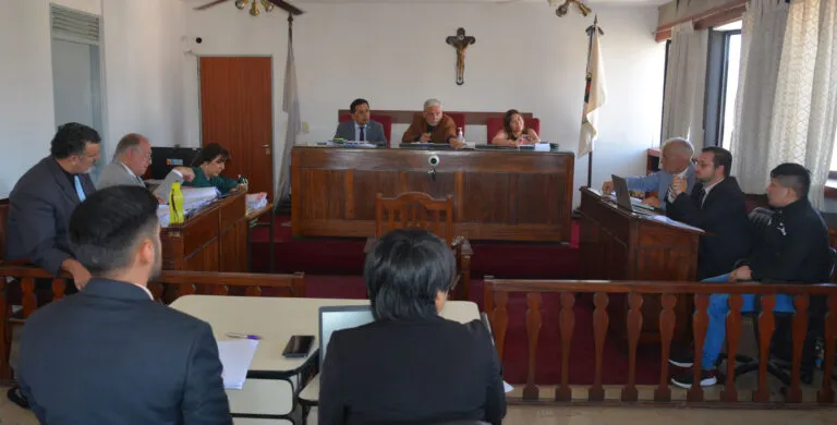 TRIBUNAL-EN-LO-CRIMINAL-No-1-Juicio-a-S.A.Mendez-por-Femicidio-7.11.23-768x390