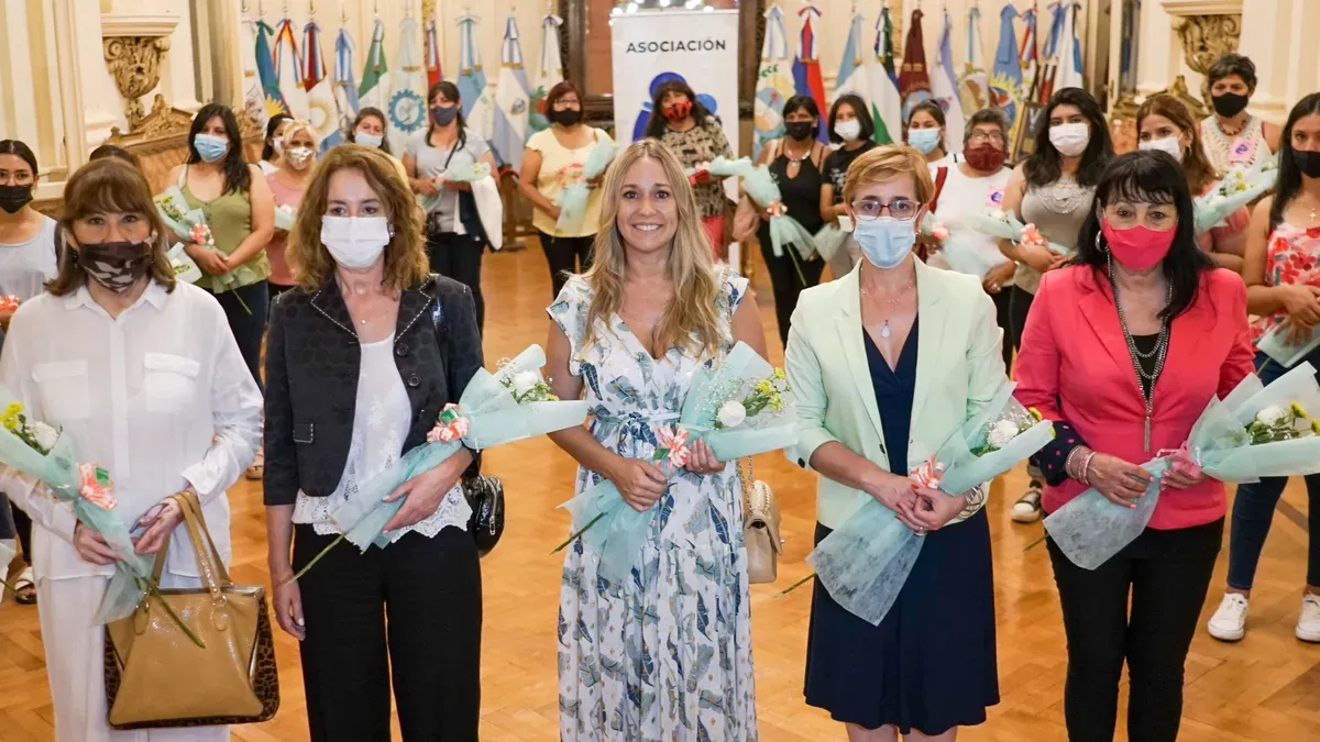 dia mujer snopek1