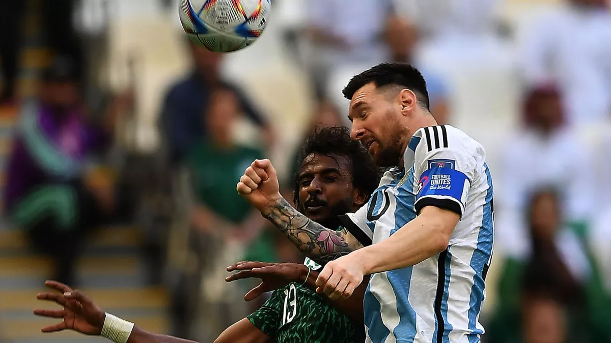MUNDIAL ARGENTINA ARABIA MESSI CABEZA