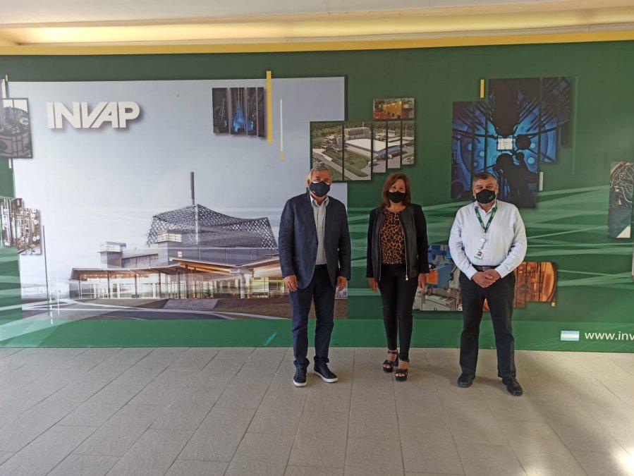gerardo morales reciente visita instalaciones-invap