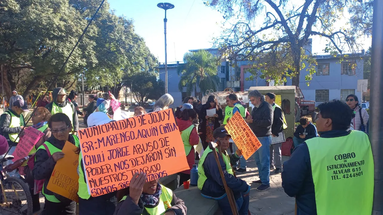 COOPERATIVA 16 NOVIEMBRE PROTESTA
