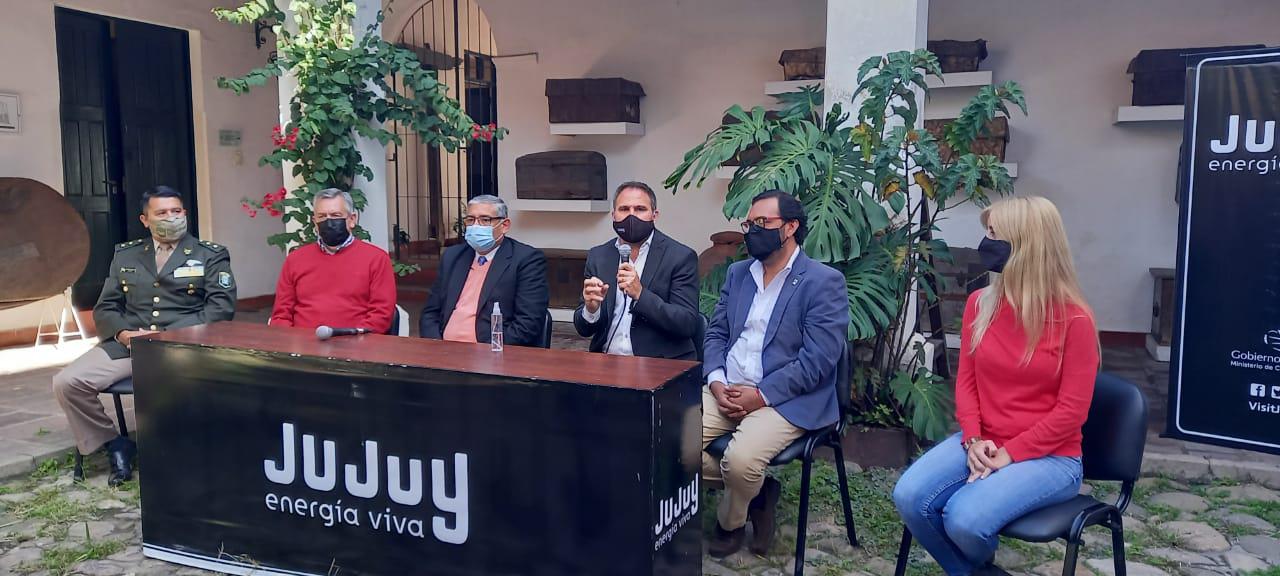 festejos 25 de mayp