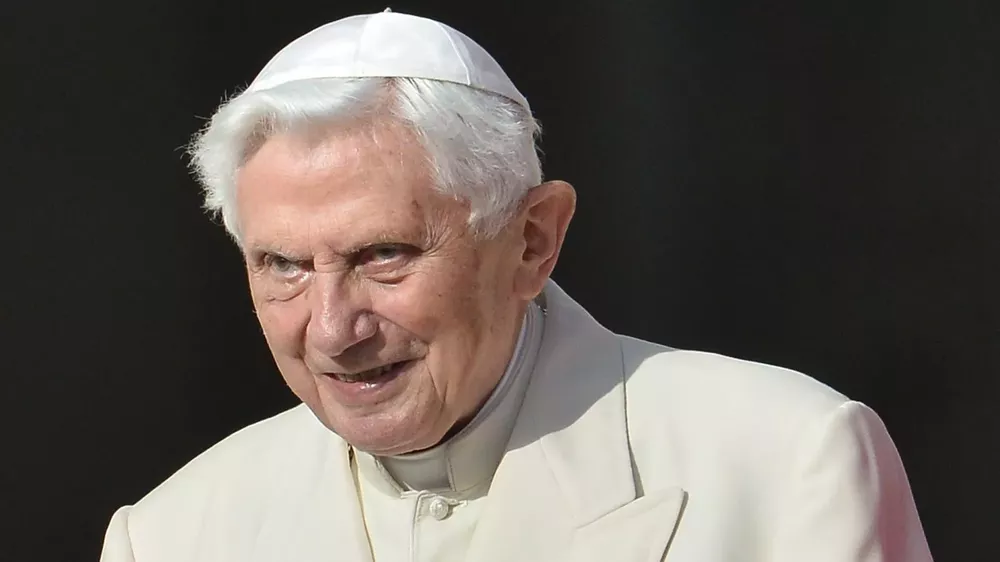 220120114101-benedictoxvi-full-169