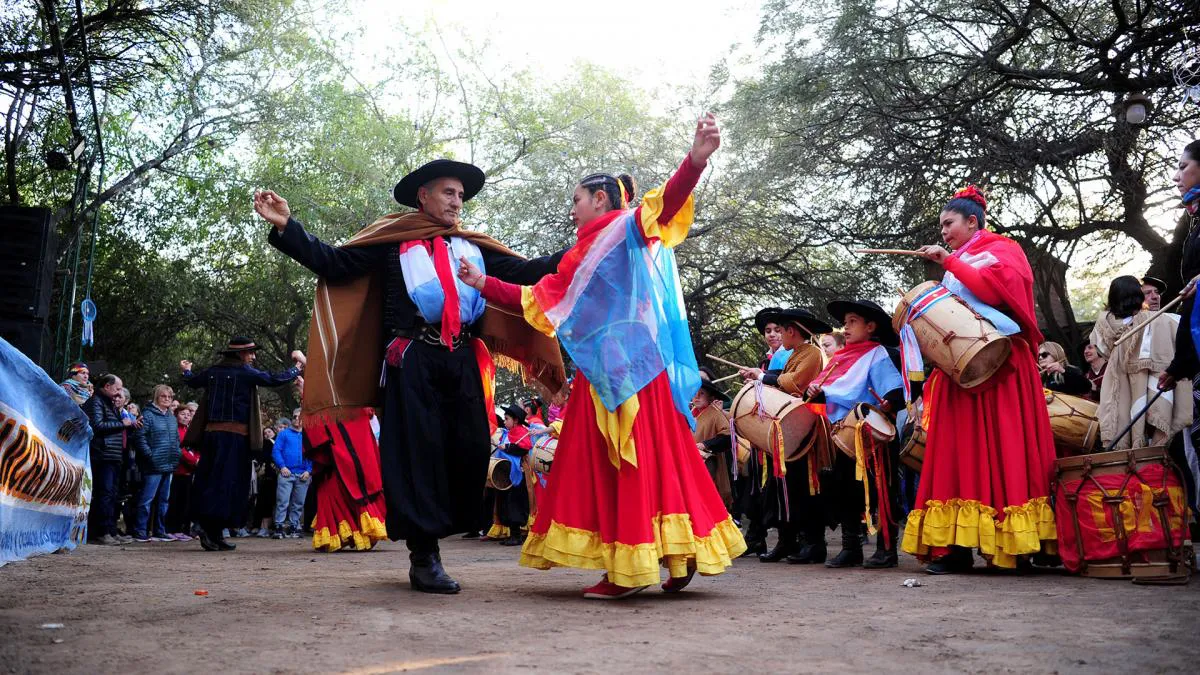 Marcha de los bombos en Stgo del Estero 004