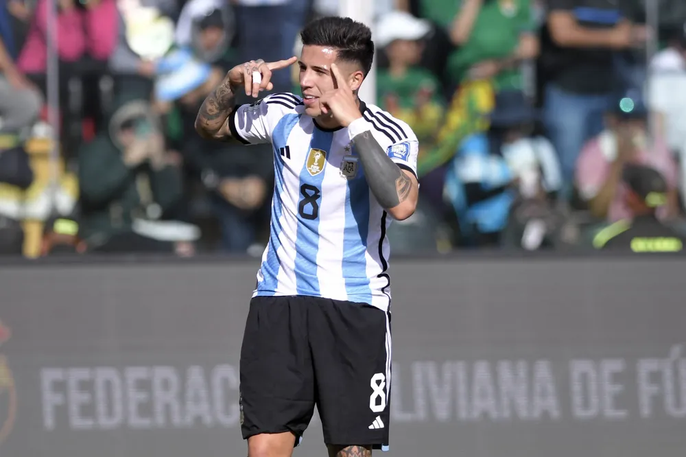 12-09-2023_enzo_fernandez_festeja_el_primer