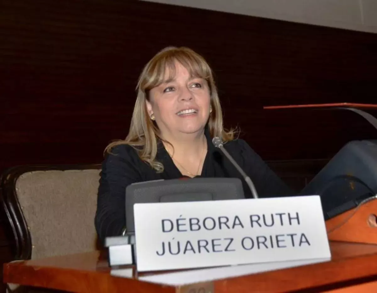 debora bracamonte diputada