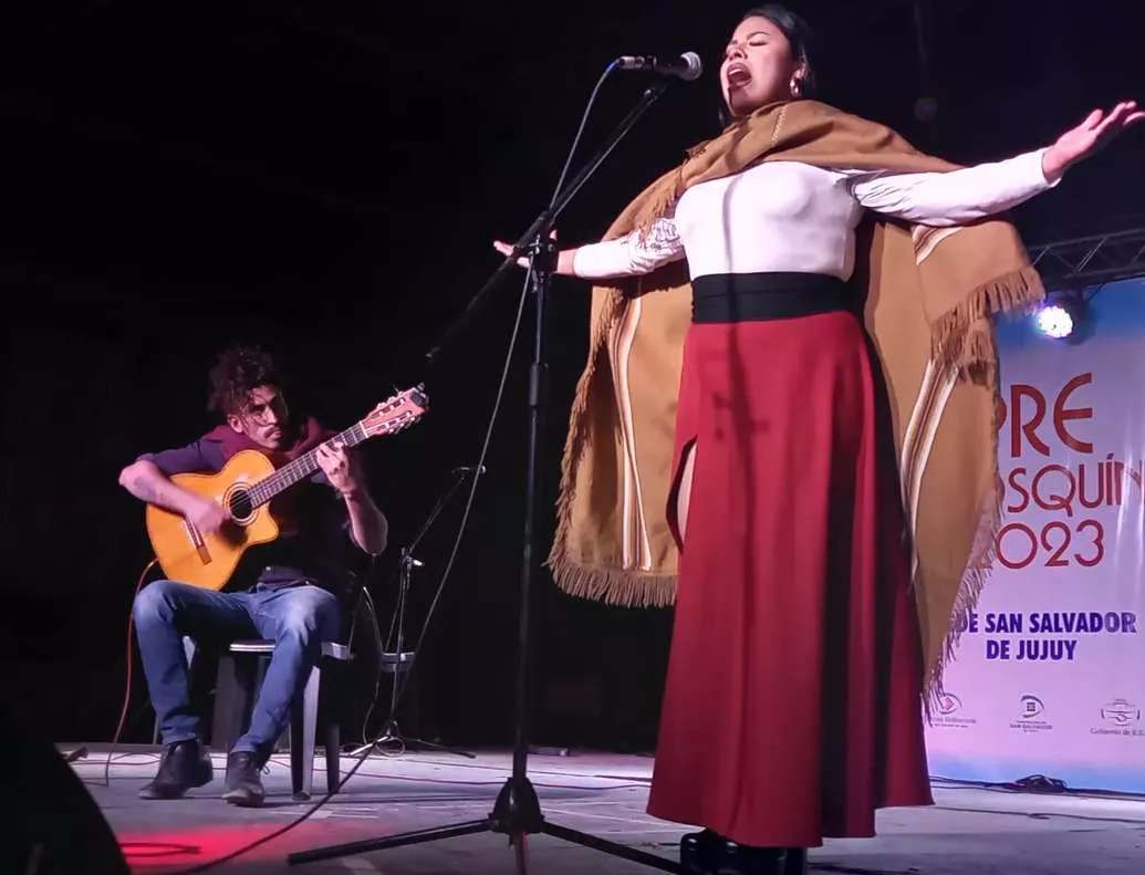 Pre Cosquin solista-vocal-tati-dominguez