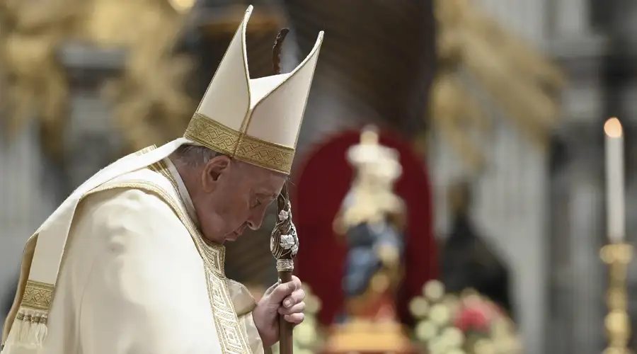 PapaFrancisco_oracion_31122022_VaticanMedia