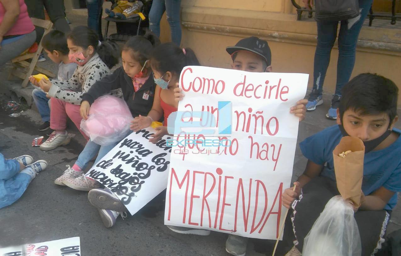 protesta niños desarrollo social6A