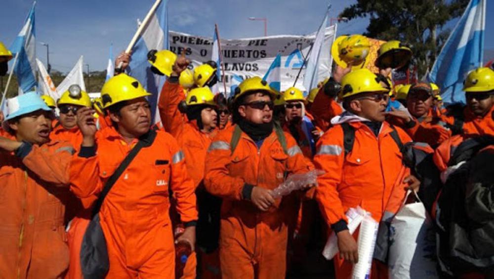 trabajadores minera aguilar