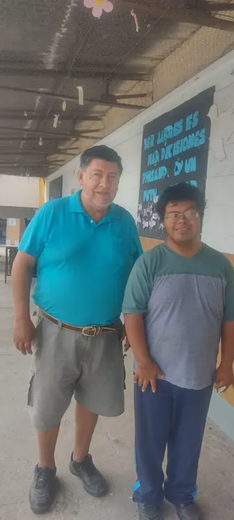 voto discapacitado padre e hijo