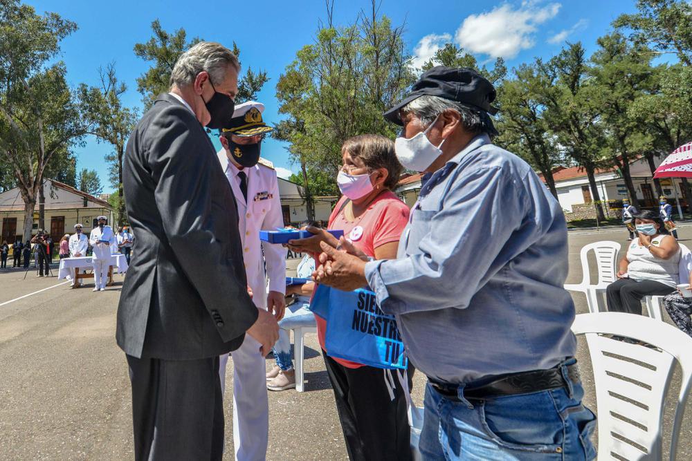 15-12-2020_el_ministro_de_defensa_agustin (4)