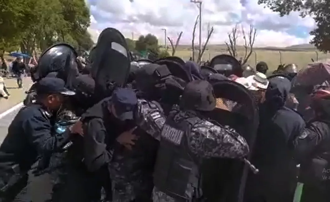 represion la quiaca escuela
