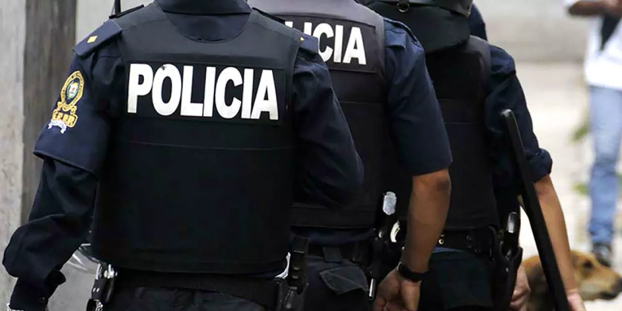 POLICIAS