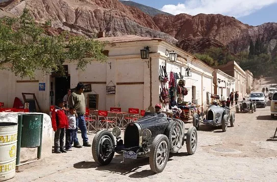 AUTOS CLASICOS CARRERA PURMAMARCA