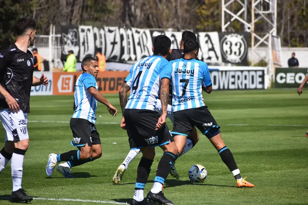 gimnasia jujuy, gimnasia mendoza