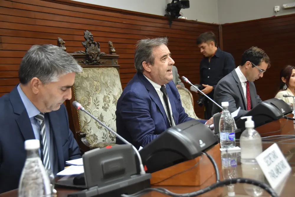 SESION EXTRAORDINARIA LEGISLATURA (1)