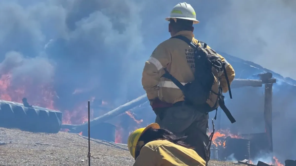 volcan-brigadistas-salvaron-una-vivienda-contuvieron-el-fuego-chilcayoc 