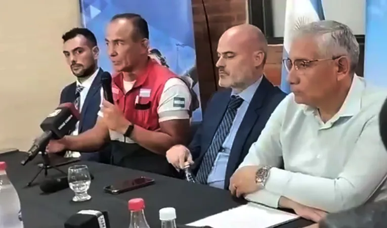 conferencia prensa comodin3