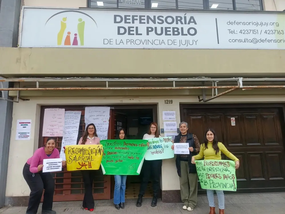 Protesta defensoria del pueblo 3