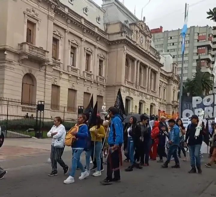 Screenshot_20231221-005935_Facebook