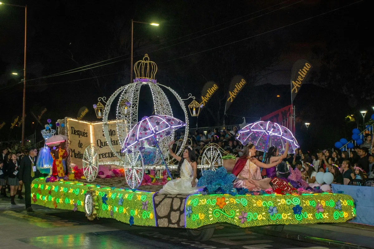 ULTIMO DESFILE CARROZAS6