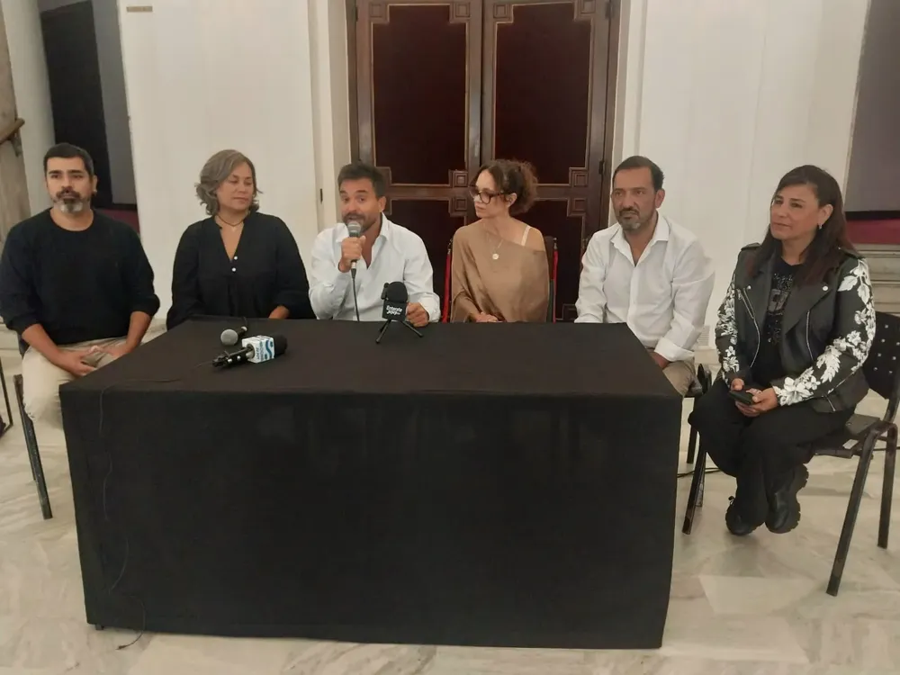 Teatro día mujer mitre1