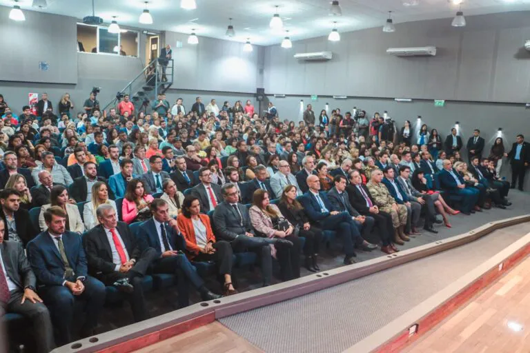 Apertura-de-Sesiones-Ordinarias-2025-Prensa-Muni-Jujuy-6-768x512