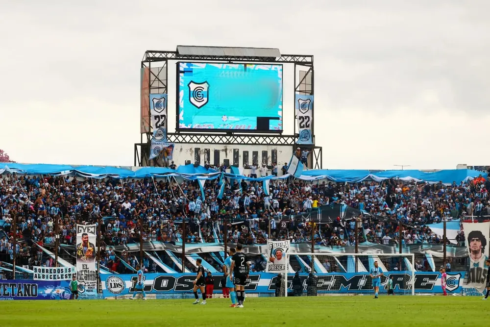 hinchada gimnasia