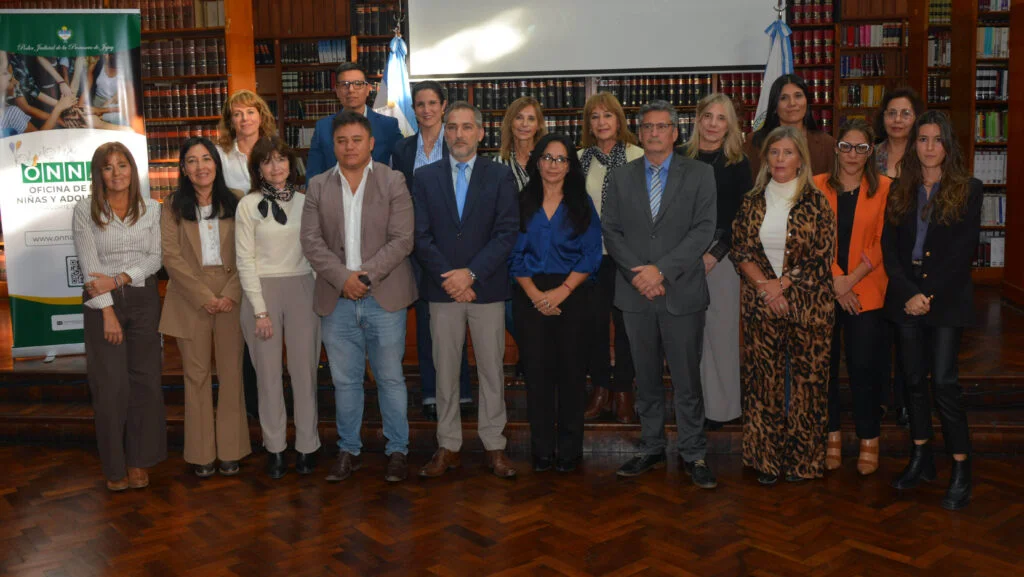 CAPACITACION-RESTRICCION-INGRESO-DEUDORES-ALIMENTARIOS-A-SALAS-DE-JUEGO-Y-CASINOS-7.5.26-1024x577