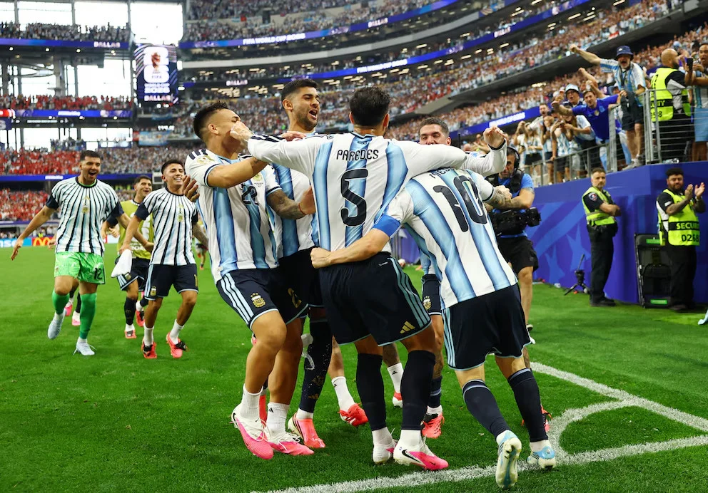 FESTEJO ARGENTINO AUSTRIA