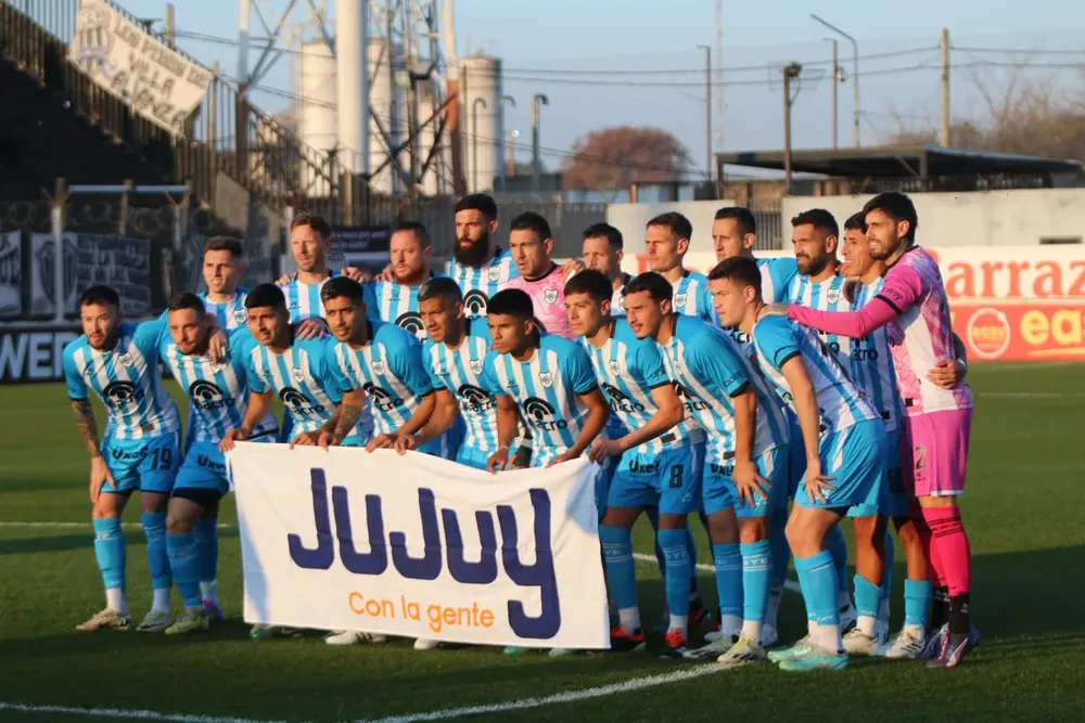 Gimnasia y Esgrima-Estudiantes de Caseros equipo