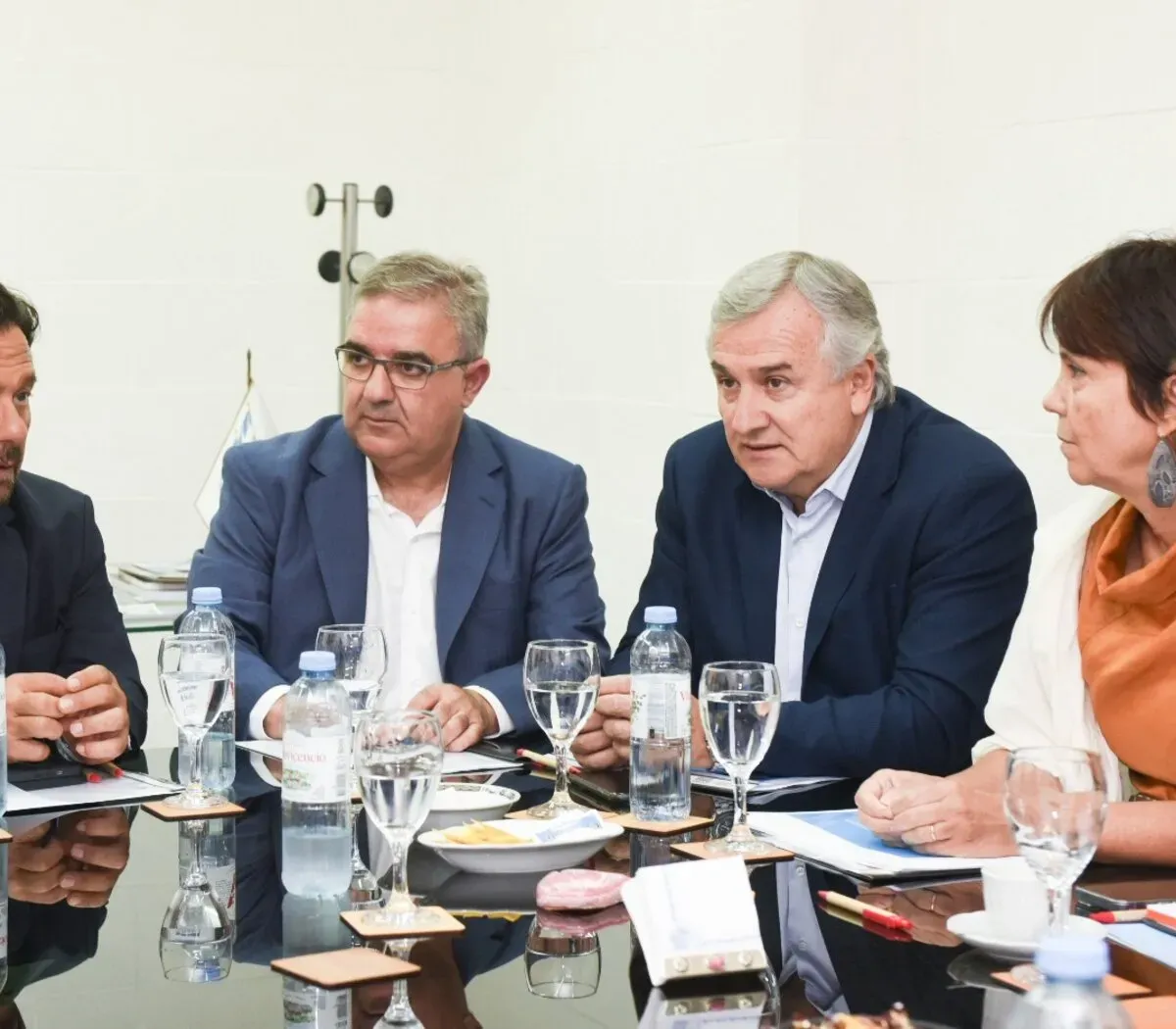 MESA LITIO MARCO DEL PONT MORALES