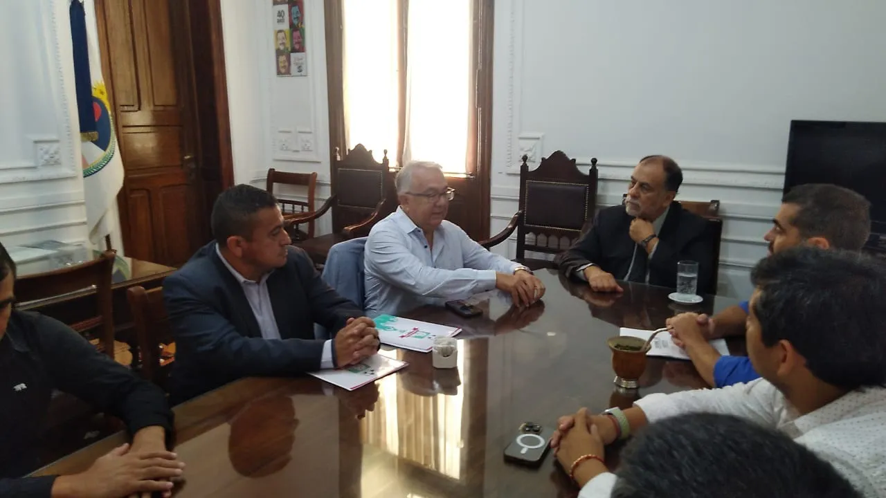 fb987a1a-7754-462a-b2db-a15d84dbb4be