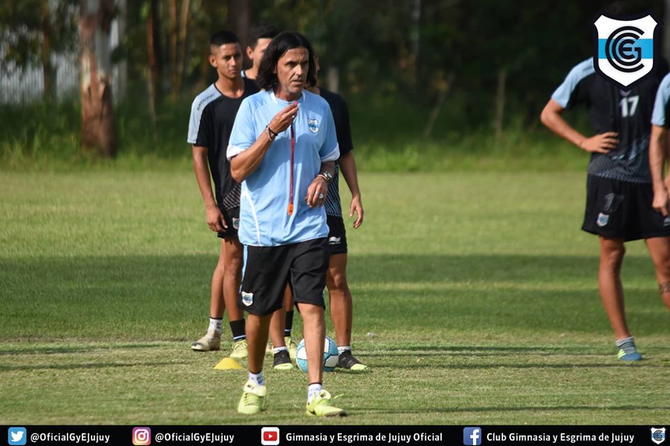 gimnasia entrenamiento boveda