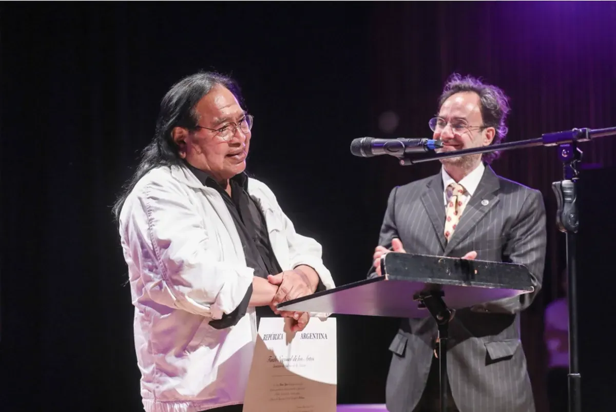 TOMAS LIPAN PREMIO FNA1