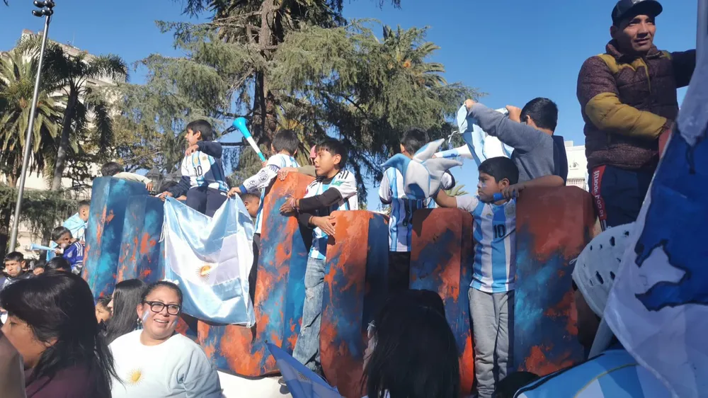 FESTEJOS VICTORIA ARGENTINA7