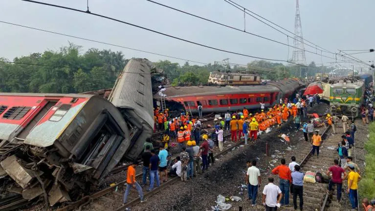 tren india accidente