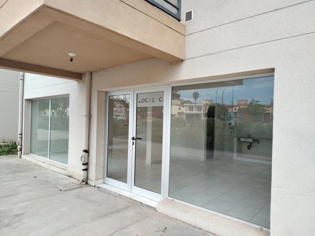 SUBASTA LOCAL COMERCIAL TORRE 8 VIVIENDA ALTO COMEDERO 5