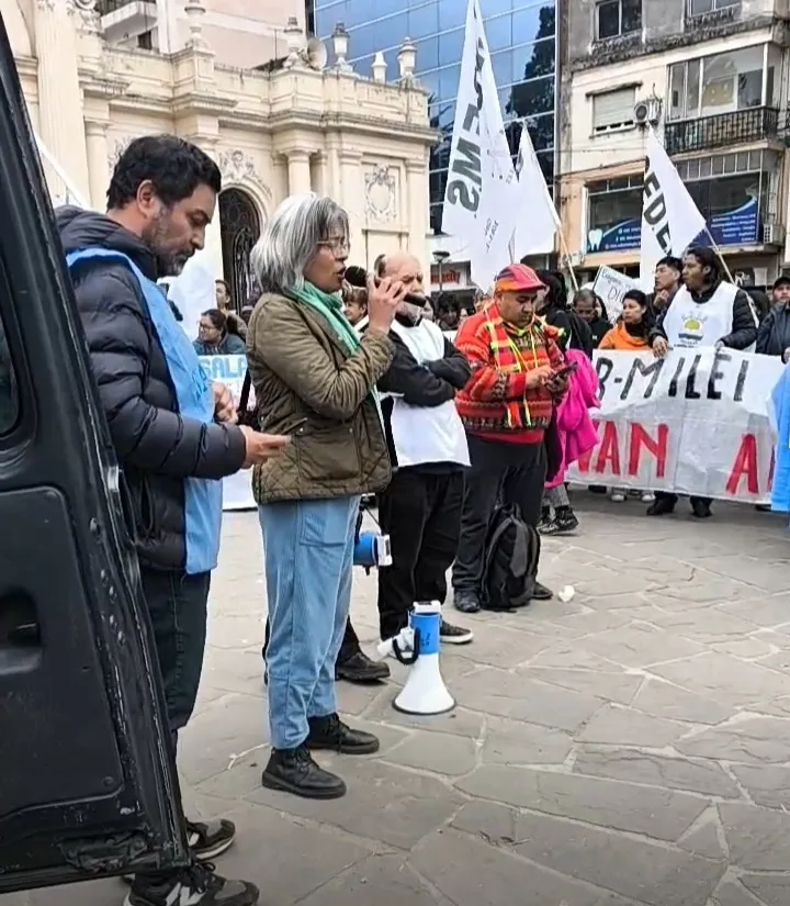 Marcha docentes plaza belgrano1