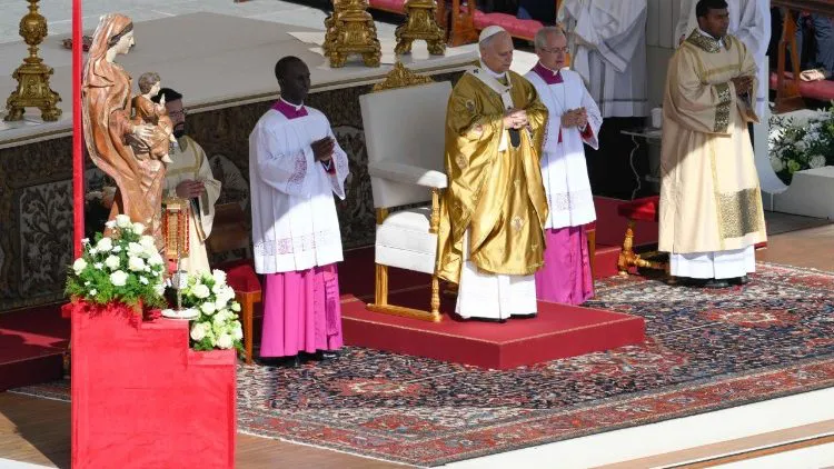 PAPA LEON CANONIZACIÓN FRASSATI Y ACUTIS