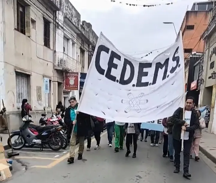 Marcha docentes Plaza belgrano