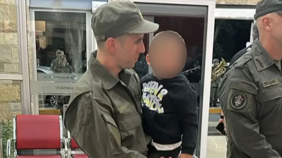 nahuel gallo y su hijo regreso argentina