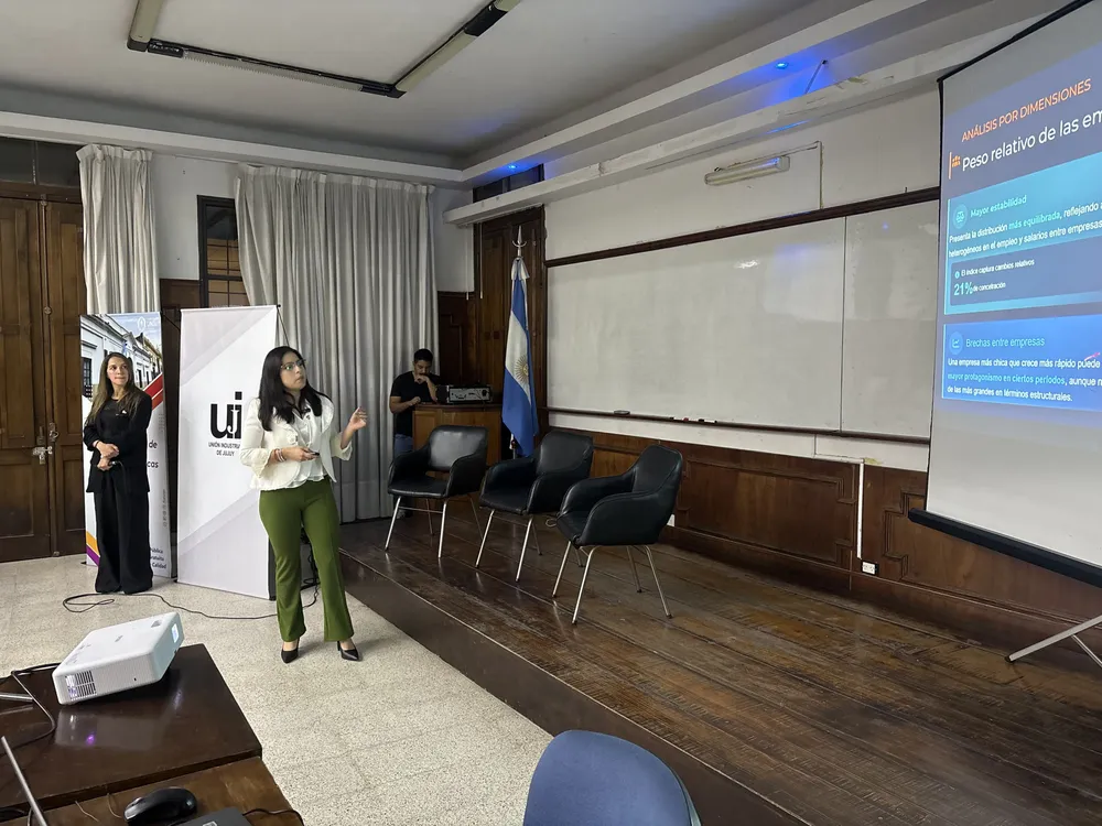PEF 3 - LAURA COZZI Y MARIBEL GUDIÑO