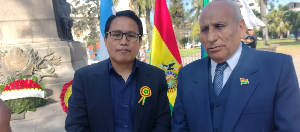 consul bolivia ino mamani y sabino hinojosa residentes