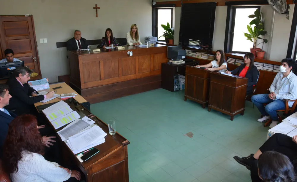 TRIBUNAL-EN-LO-CRIMINAL-No-3-Juicio-a-E.M.Acebal-por-Homicidio-Agravado-3.10.23-scaled